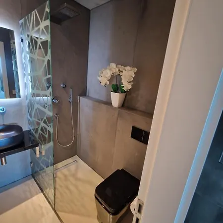 Exklusives Design-penthouse Mc1 Apartment